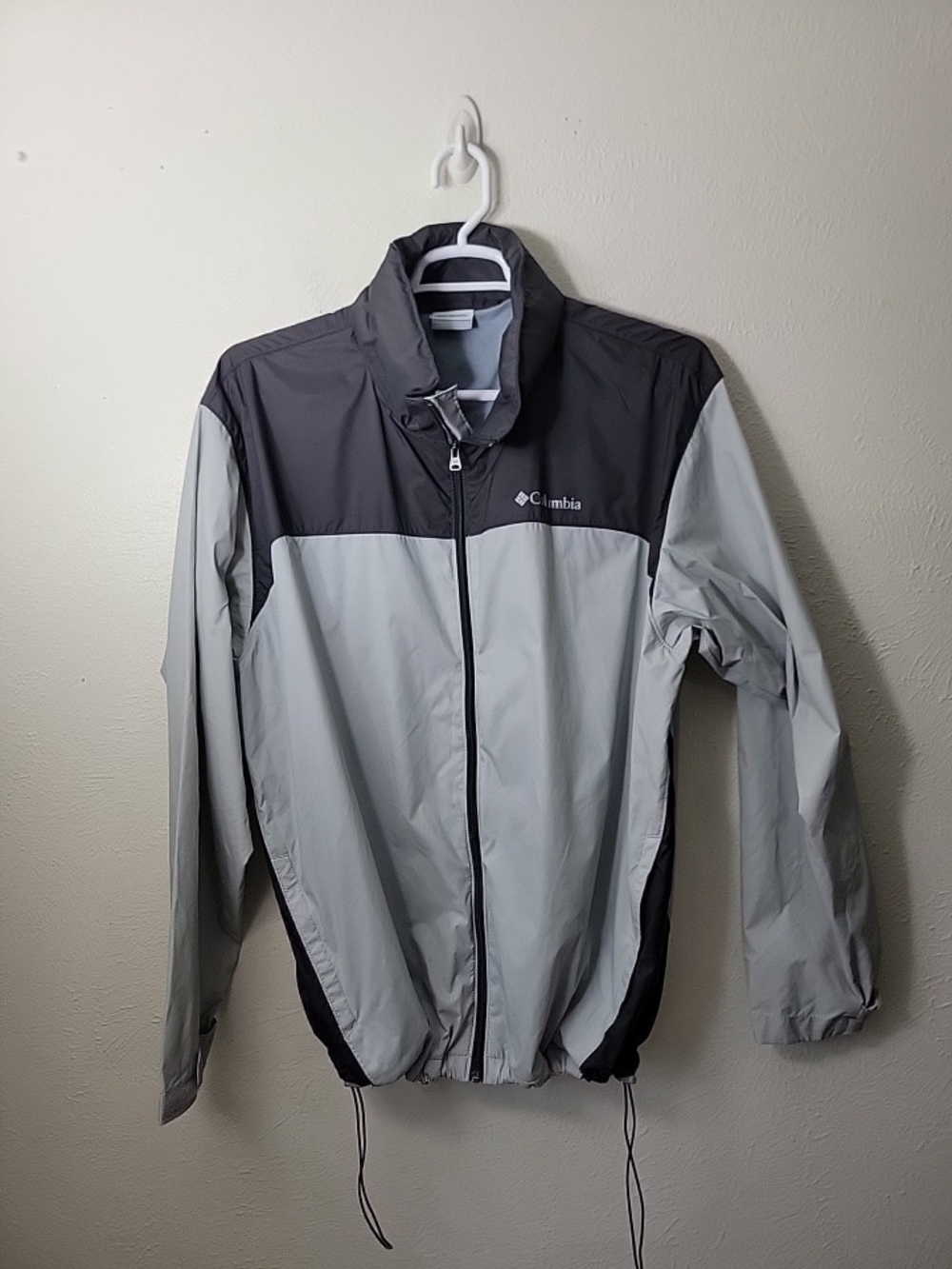 Columbia Men's Lightweight Gray Windbreaker Jacket EXCELLENT